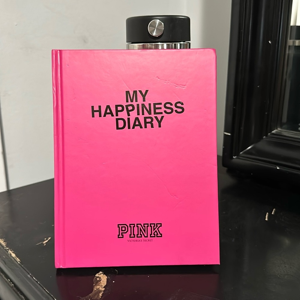 Victoria's SecretPINK My Happiness Diary